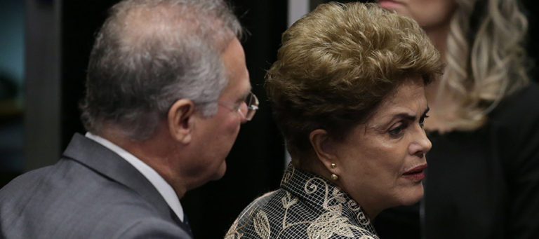 Senado de Brasil aplaza voto en juicio político de Rousseff