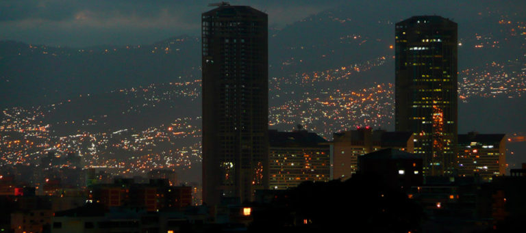 Hoy lo dedicamos a la Capital Venezolana, Foto Ganar para Flickr, Caracas de noche