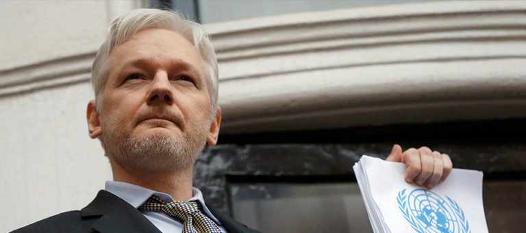 Assange no se escapa de la justicia sueca