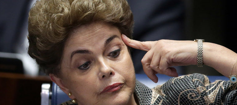 Rousseff apela al Poder Judicial que secundó su destitución