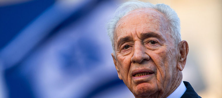 Expresidente israelí Peres, entre la vida y la muerte