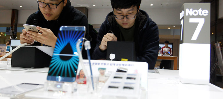 El tropiezo de Samsung con su Galaxy Note 7 castiga a los usuarios