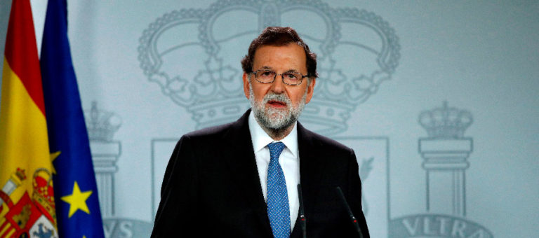 El Gobierno español cesa al Gabinete catalán y convoca elecciones regionales